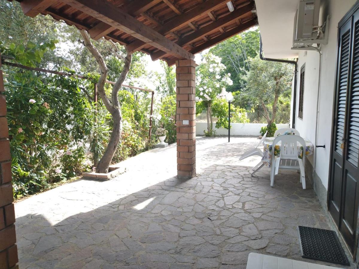 La Grazia Aparthotel Parghelia Bagian luar foto