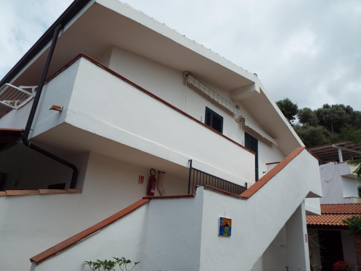 La Grazia Aparthotel Parghelia Bagian luar foto